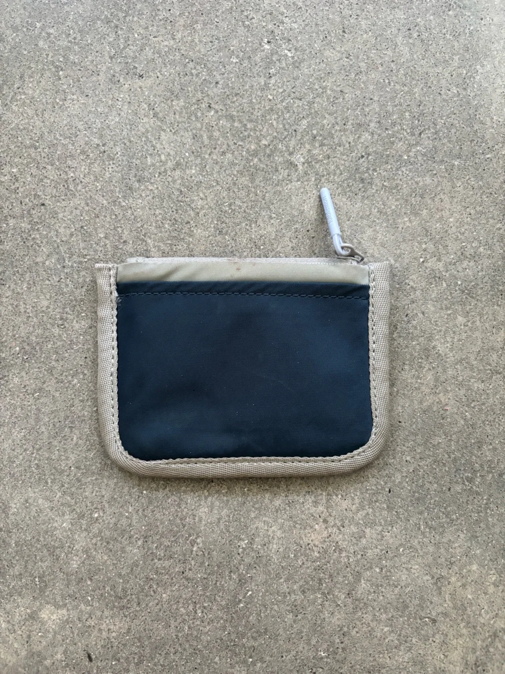 Lululemon Small Zip Card Holder Wallet in White and Beige